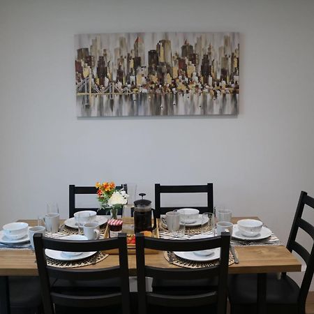 Rooms In Stylish House Милтън Кейнс Екстериор снимка