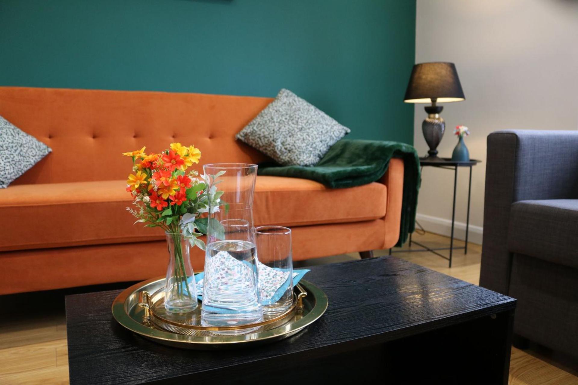 Rooms In Stylish House Милтън Кейнс Екстериор снимка